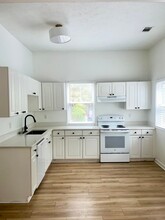 7516 Johnny Mercer Blvd in Savannah, GA - Building Photo - Building Photo