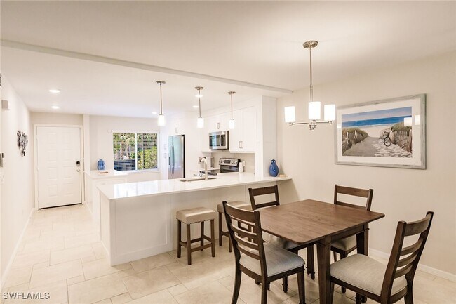 property at 3032 Sandpiper Bay Cir