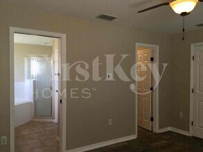 3668 Sandhill Crane Dr in Lakeland, FL - Building Photo - Building Photo