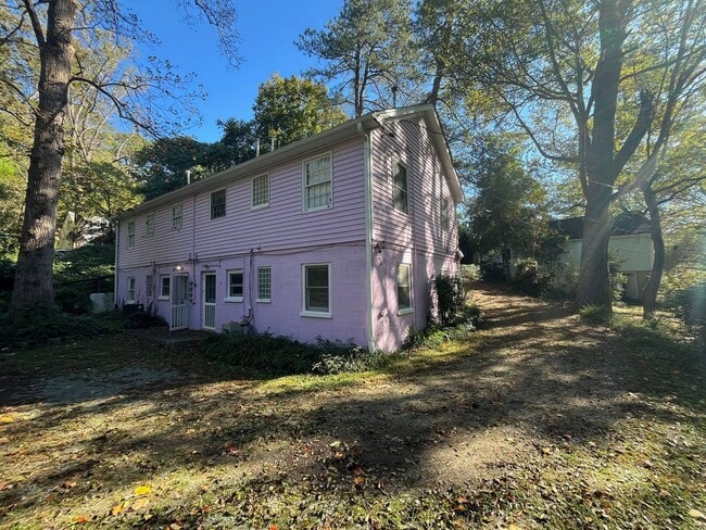 1006 S Columbia St in Chapel Hill, NC - Building Photo - Building Photo