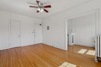Summit Hill Apartments in St. Paul, MN - Building Photo - Building Photo