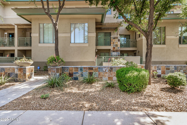 property at 815 E Rose Ln