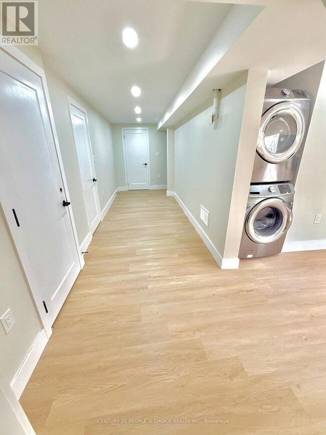 851 Audley Rd S in Ajax, ON - Building Photo - Building Photo