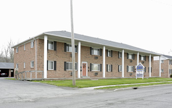 Arlington Place in Toledo, OH - Building Photo - Building Photo