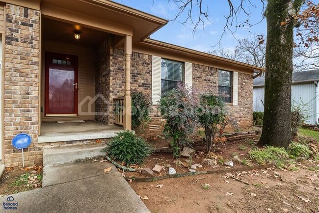 2211 E Maryland Ave in Sherwood, AR - Building Photo - Building Photo