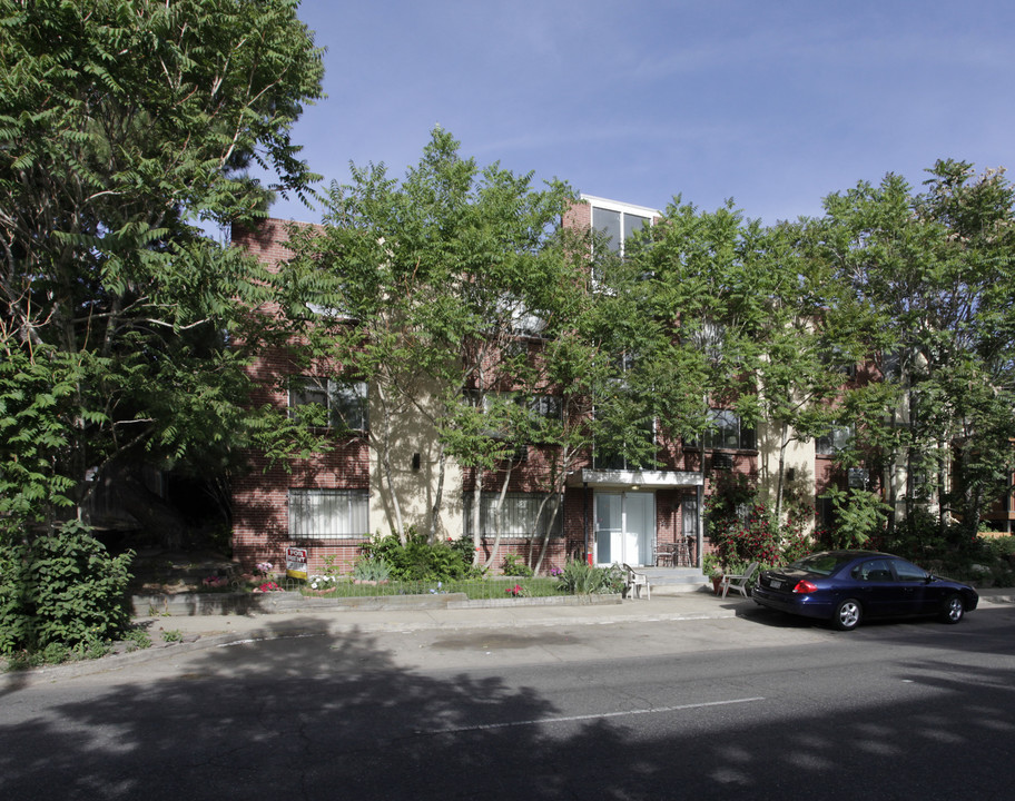 Downing Street Apartments in Denver, CO - Foto de edificio