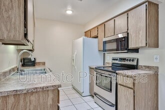 10815 W Northern Ave in Glendale, AZ - Building Photo - Building Photo