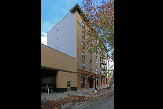 Studios at Hotel Berry in Sacramento, CA - Building Photo - Building Photo