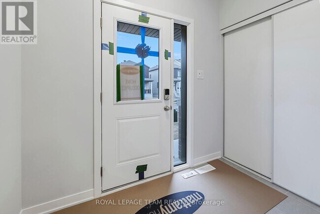 483 Brigatine Ave in Ottawa, ON - Building Photo - Building Photo