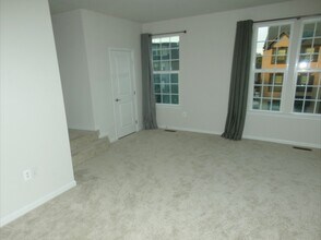 1014 Trestle Dr in Fredericksburg, VA - Building Photo - Building Photo