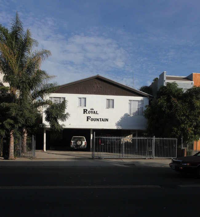 Royal Fountain in Los Angeles, CA - Building Photo - Building Photo