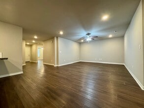 2315 W Persimmon St in Rogers, AR - Building Photo - Building Photo