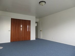 3538 Brookdale Ave-Unit -B in Oakland, CA - Building Photo - Building Photo