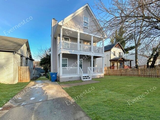 property at 142 Lawton St SW