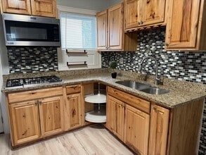 409 Moody St in Lowell, MA - Building Photo - Building Photo