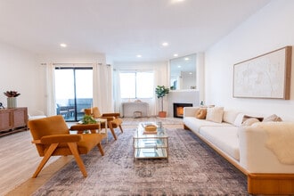 839 Larrabee St, Unit 6 in West Hollywood, CA - Building Photo - Building Photo