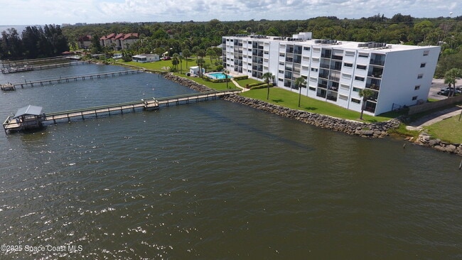 3901 Dixie Hwy NE in Palm Bay, FL - Building Photo - Building Photo