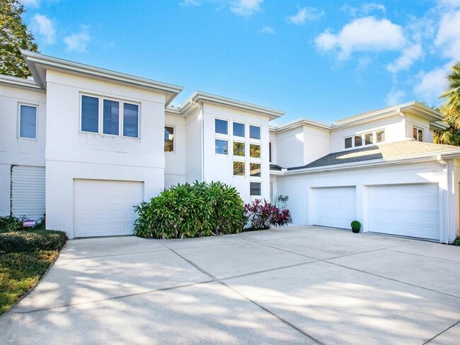 5018 63rd Dr W in Bradenton, FL - Building Photo - Building Photo