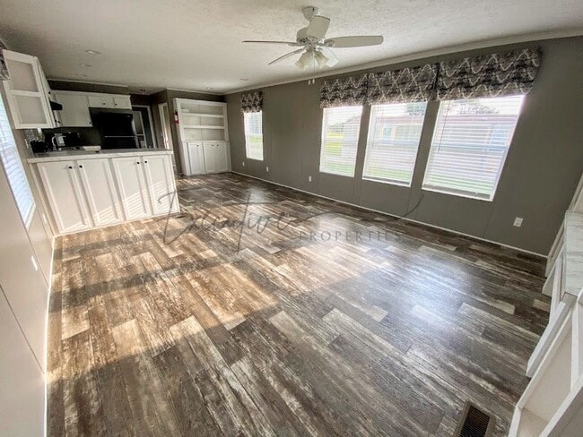 122 Dennis Ln in Bell City, LA - Building Photo - Building Photo