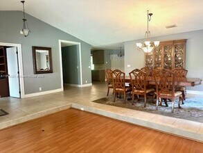 9870 NW 10th Ct in Plantation, FL - Building Photo - Building Photo