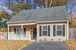 423 Carver Dr in Wilmington, DE - Building Photo