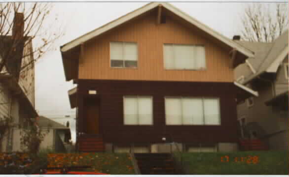 5030 15th Ave NE in Seattle, WA - Foto de edificio - Building Photo
