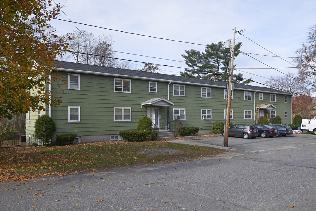 5 Lawrence Ave in Leominster, MA - Foto de edificio