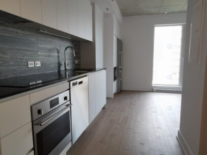 2300 R Tupper in Montréal, QC - Building Photo