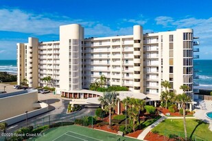2225 Jimmy Buffett Mem Hwy in Satellite Beach, FL - Building Photo