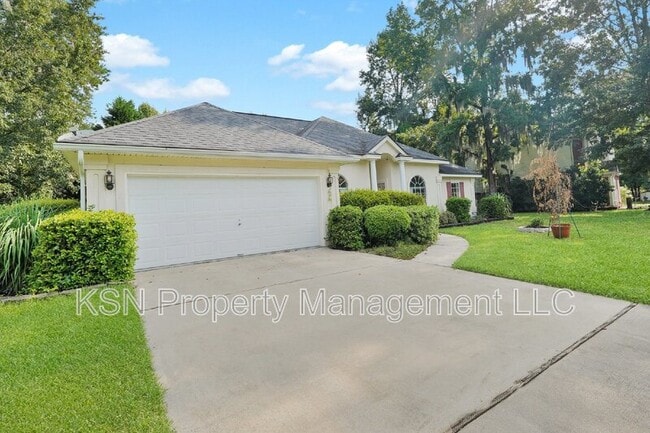 property at 4 Kingfisher Cir