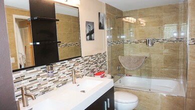 100 NE 6th St, Unit 303 in Boynton Beach, FL - Building Photo - Building Photo