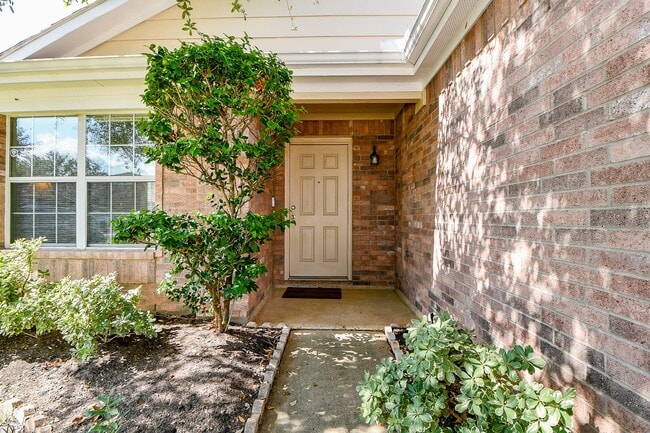 property at 18114 Waverly Hollow Ln