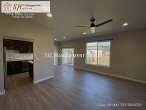 116 Tacoma Ct NW in Orting, WA - Building Photo - Building Photo