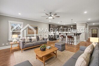 122 Valley View St in Ashland City, TN - Building Photo - Building Photo