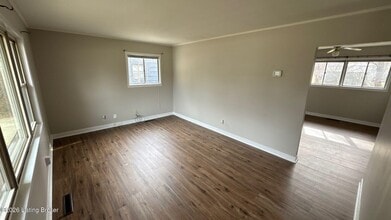 3122 Commander Dr in Louisville, KY - Building Photo - Building Photo