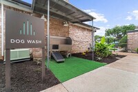 Establishment photo'