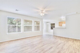 11708 Raymond C Ewry Ln in Austin, TX - Building Photo - Building Photo