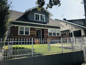 208 N Coronado St in Los Angeles, CA - Building Photo - Other