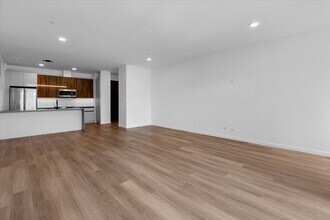 204 S Leavitt St in Chicago, IL - Building Photo - Building Photo