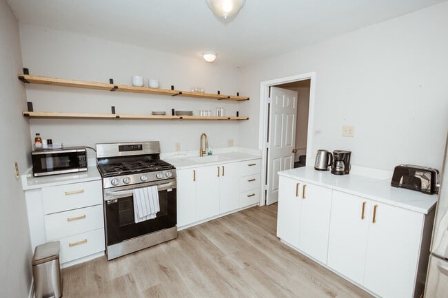 property at 3625 Maple Ave