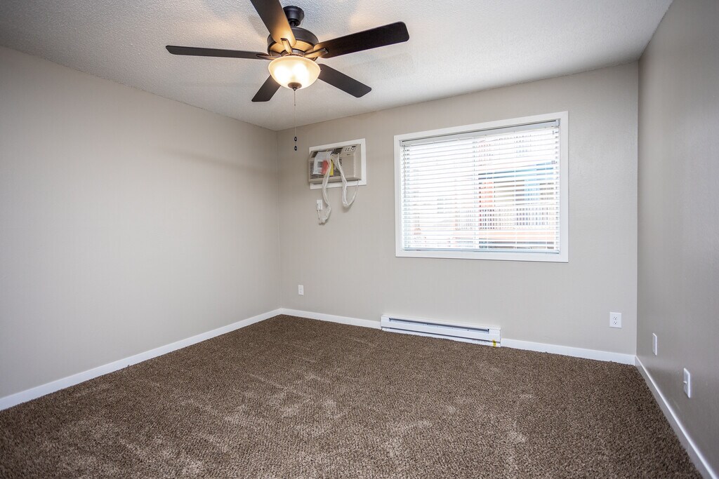 Rosemont Place Apartments in Des Moines, IA