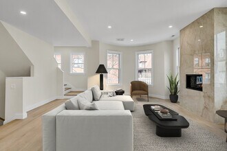 77 Thorndike St in Brookline, MA - Building Photo - Building Photo
