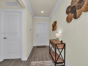3041 Hibiscus Ave in Oakland Park, FL - Building Photo - Building Photo