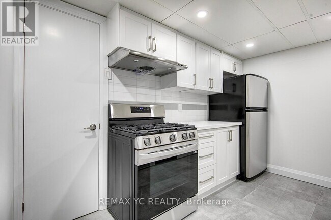 31 Morgan Ave in Markham, ON - Building Photo - Building Photo