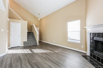 5959 Redcliff S Ln in Plainfield, IN - Building Photo - Building Photo