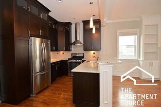 3136 N Elston Ave in Chicago, IL - Building Photo - Building Photo