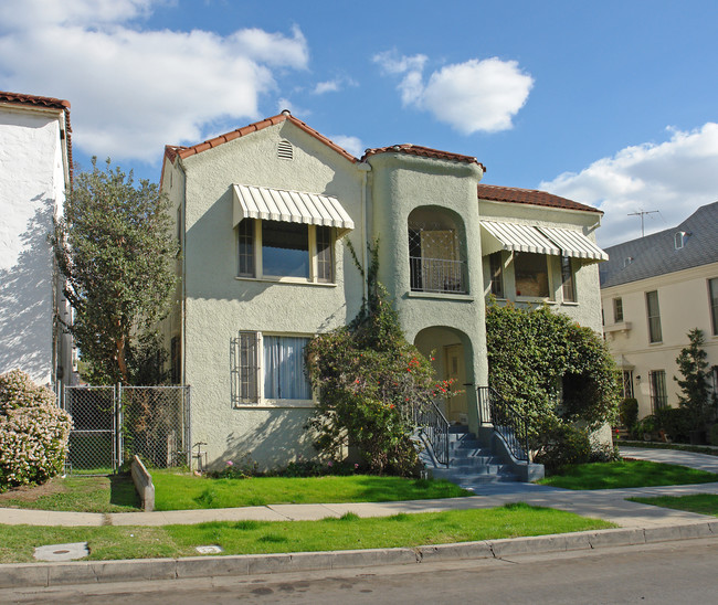 438 N Sierra Bonita Ave in Los Angeles, CA - Building Photo - Building Photo