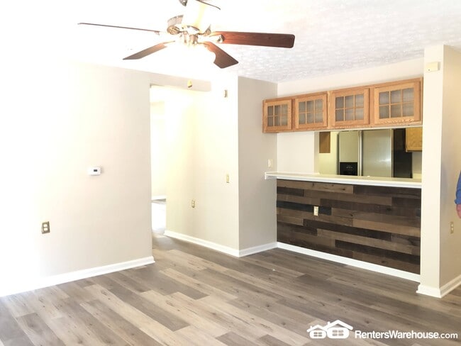 6300 Bayberry Ct in Elkridge, MD - Building Photo - Building Photo