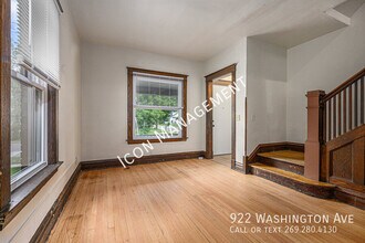 922 Washington Ave in Kalamazoo, MI - Building Photo - Building Photo