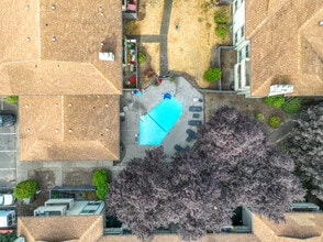 Sunset Heights in Renton, WA - Building Photo - Building Photo